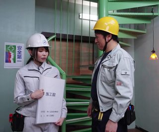 Chị công nhân uống rượu rồi bị hiếp tập thể